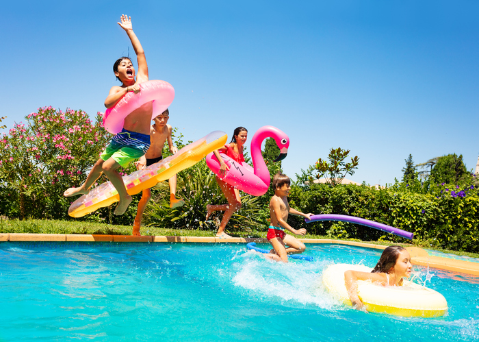10 Questions Every San Diego Homeowner Should Ask Before Hiring a Swimming Pool Builder